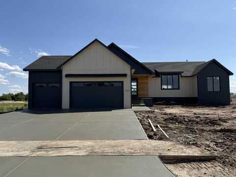 1413 W Cozy Hollow, Goddard, KS 67052