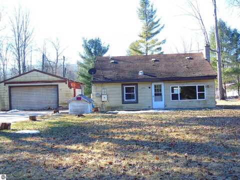 1858 3rd Street, Prescott, MI 48756