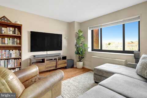 1300 S ARLINGTON RIDGE ROAD, ARLINGTON, VA 22202