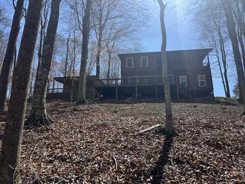 164 Kangaroo Ridge Road, Byrdstown, TN 38549
