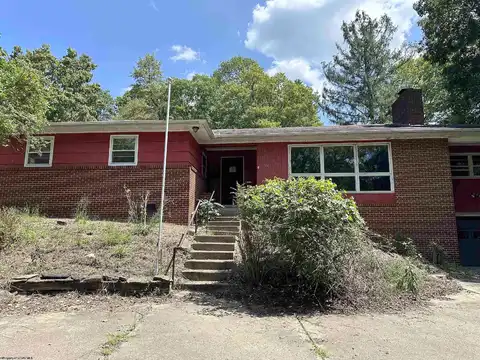 Woodlyn, WESTON, WV 26452