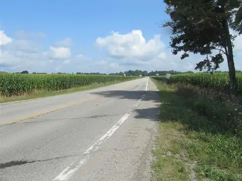 Capac Road, Armada, MI 48005