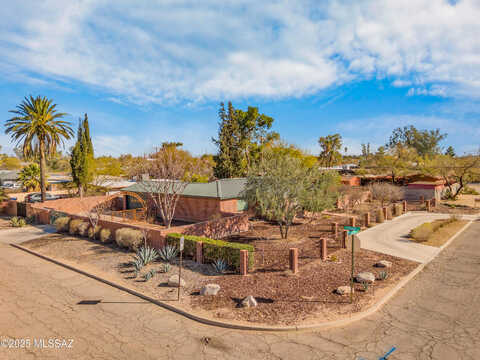 Longfellow, TUCSON, AZ 85711
