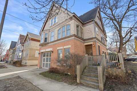 Lloyd, MILWAUKEE, WI 53212
