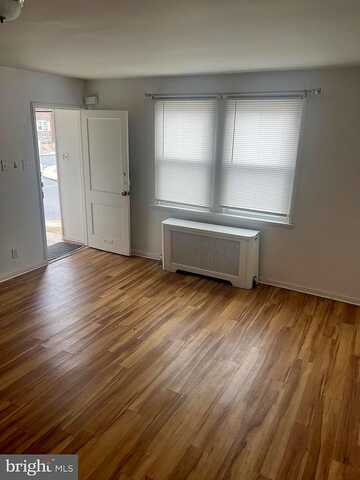 Essex, LANSDOWNE, PA 19050