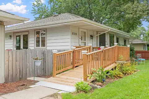 Grenadier, COTTAGE GROVE, MN 55016