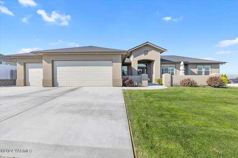 Heritage Hills, SELAH, WA 98942