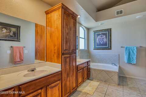 Highweed, EL PASO, TX 79928