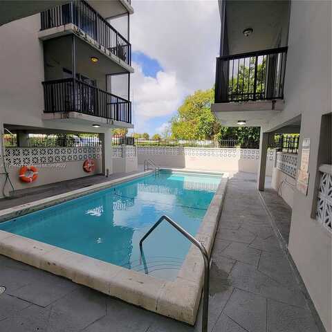 10Th, NORTH MIAMI, FL 33161