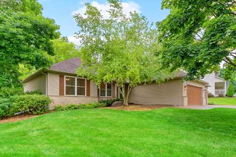 Alicia, INVER GROVE HEIGHTS, MN 55077