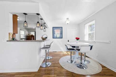 Lyontine, PORTSMOUTH, VA 23701