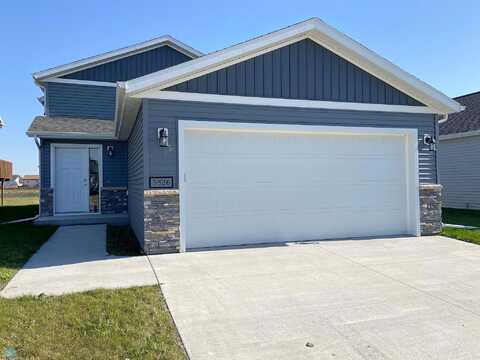 32Nd, MOORHEAD, MN 56560