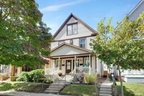 71St, MILWAUKEE, WI 53214