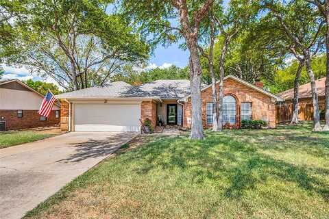 Heneretta, HURST, TX 76054