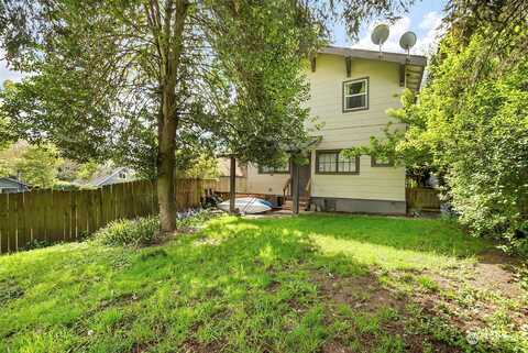 15Th, BREMERTON, WA 98337