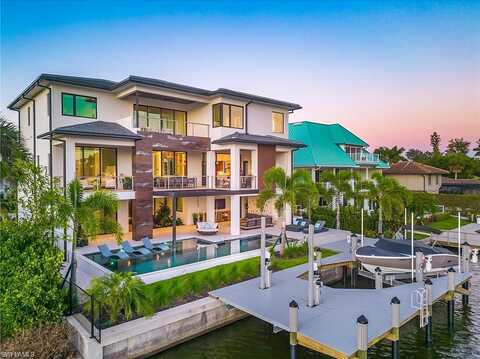 Oak, NAPLES, FL 34108
