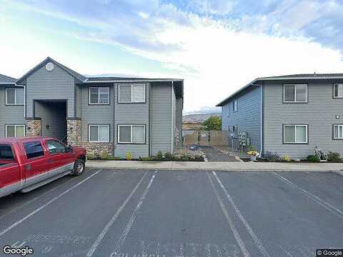 Lone Pine Ln Unit 8, The Dalles, OR 97058