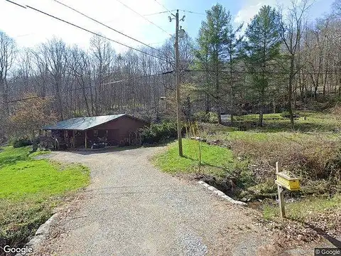 Mauney Cove, WAYNESVILLE, NC 28786