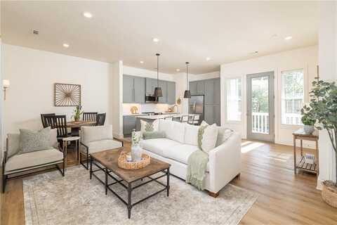 380 S Hill AVE, Fayetteville, AR 72701