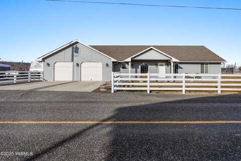 2908 La Framboise Rd, Moxee, WA 98936