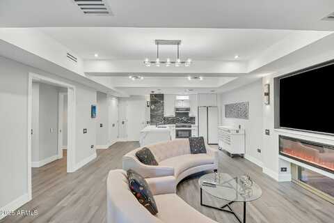 7151 E RANCHO VISTA Drive, Scottsdale, AZ 85251