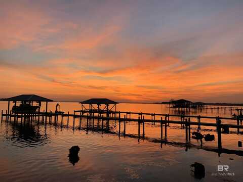 880 Paradise Beach Circle, Pensacola, FL 32506