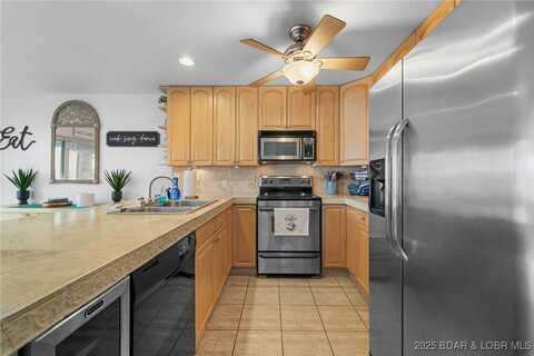 80 Regatta Bay Circle, Lake Ozark, MO 65049