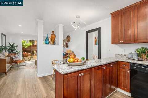 2742 Oak Rd, Walnut Creek, CA 94597