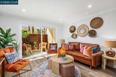 2742 Oak Rd, Walnut Creek, CA 94597