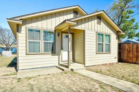 2910 Memorial Blvd, Kerrville, TX 78028