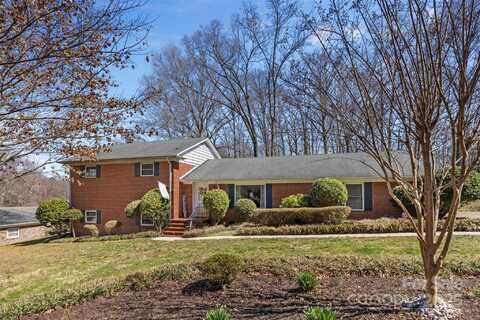 211 Kingsway Circle, Charlotte, NC 28214