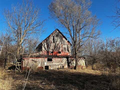 W Iowa Avenue, Indianola, IA 50125