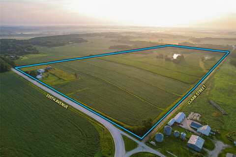 3333 220th Avenue, Hartford, IA 50118