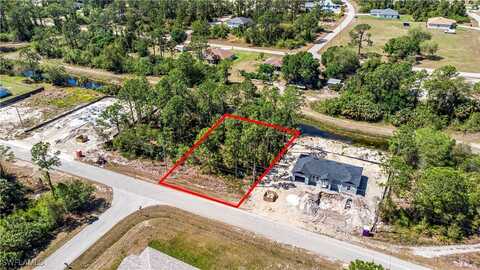 206 Aurora Avenue S, Lehigh Acres, FL 33974