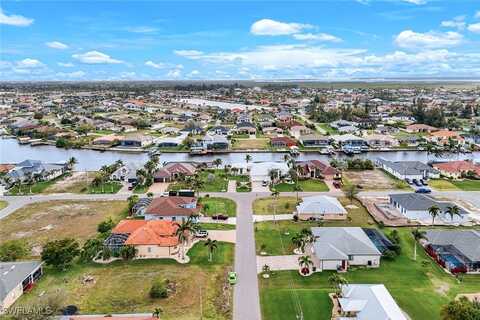 142 SW 34th Place, Cape Coral, FL 33991