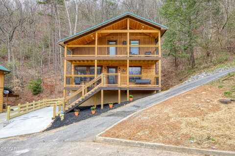3217 Smoky Ridge Way, Sevierville, TN 37862