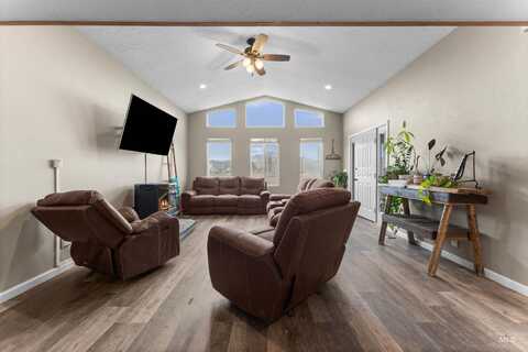 3353 Fuller Road, Emmett, ID 83617