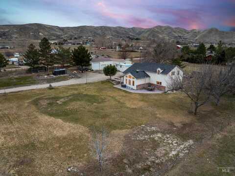 3353 Fuller Road, Emmett, ID 83617