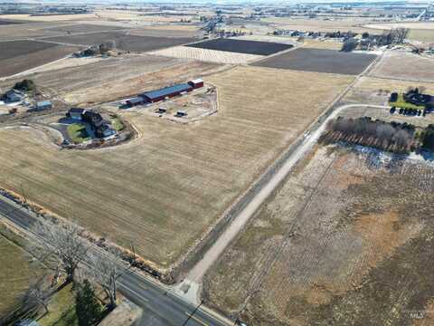 2461 E Deer Flat Road, Kuna, ID 83634