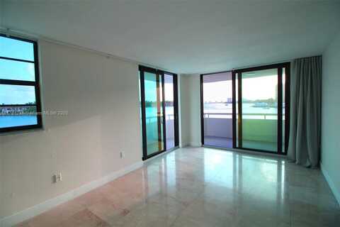 6820 Indian Creek Dr, Miami Beach, FL 33141