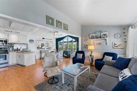 781 Nettles Blvd, Jensen Beach, FL 34957