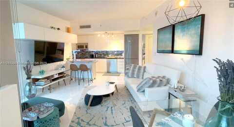 92 SW 3rd St, Miami, FL 33130