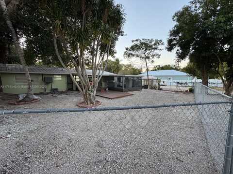 664 Colson Dr, Key Largo, FL 33037