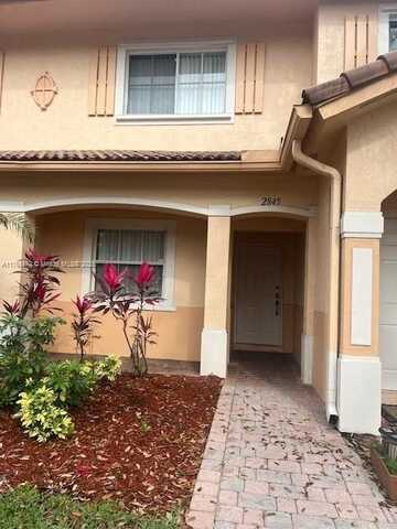 2845 SW 83rd Ter, Miramar, FL 33025
