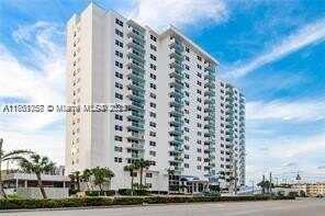 3000 S Ocean Dr, Hollywood, FL 33019