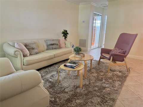 3801 NE 22nd Ter, Lighthouse Point, FL 33064