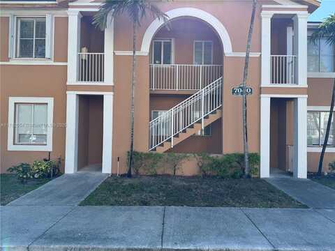 7040 NW 177th St, Hialeah, FL 33015