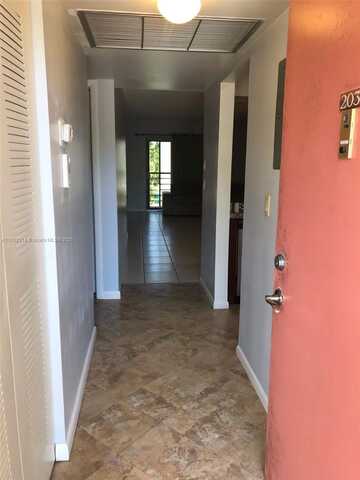 851 NE 207th Ln, Miami, FL 33179