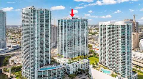 90 SW 3rd St, Miami, FL 33130