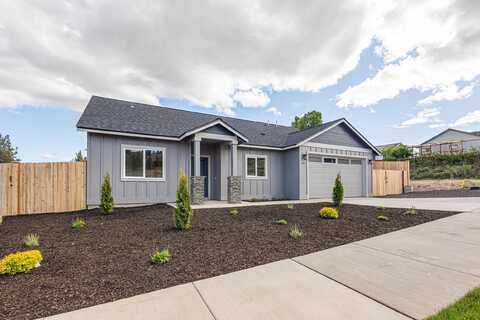 571 SW H Street, Madras, OR 97741